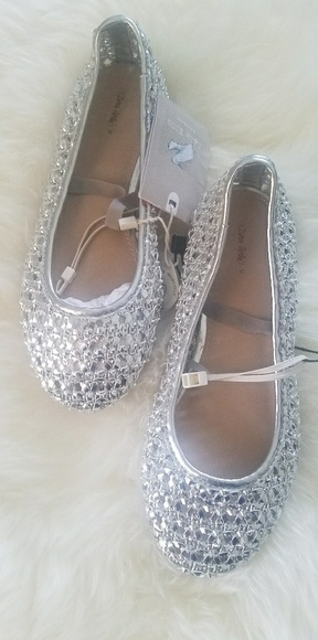 New Zara Silver  Holiday Kids Shoes - Picture 2 of 4